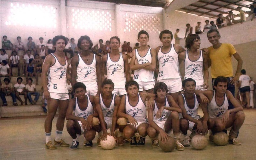 FLAMENGO, A QUADRA QUE FEZ HISTÓRIA, ESTÁ À VENDA  - Ninho de campeões espera a melhor oferta 