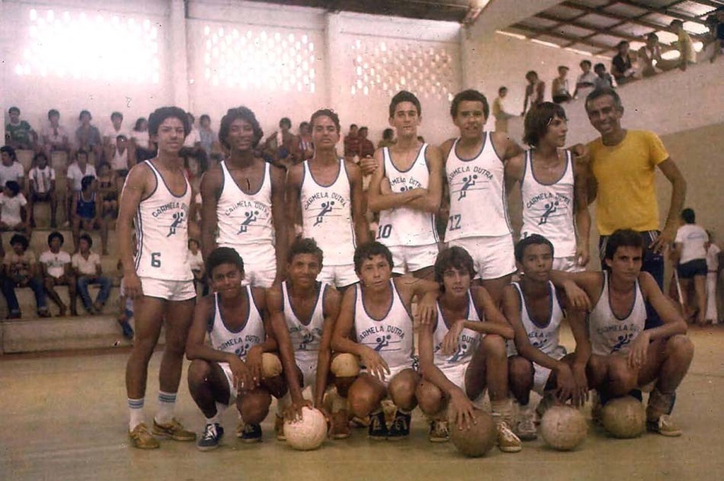 Gonzaga, o 5º da esquerda para a direita, lembra do "Flamengo" como fábrica de campeões (F. Amarildo) - Gente de Opinião