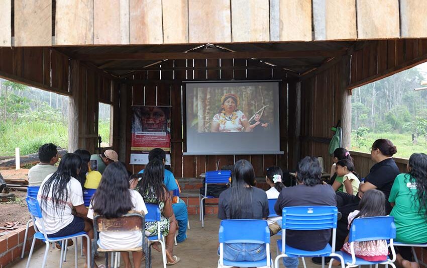 Vídeo documentário sobre a cultura da comunidade indígena Sabanê é exibido em aldeias de Vilhena