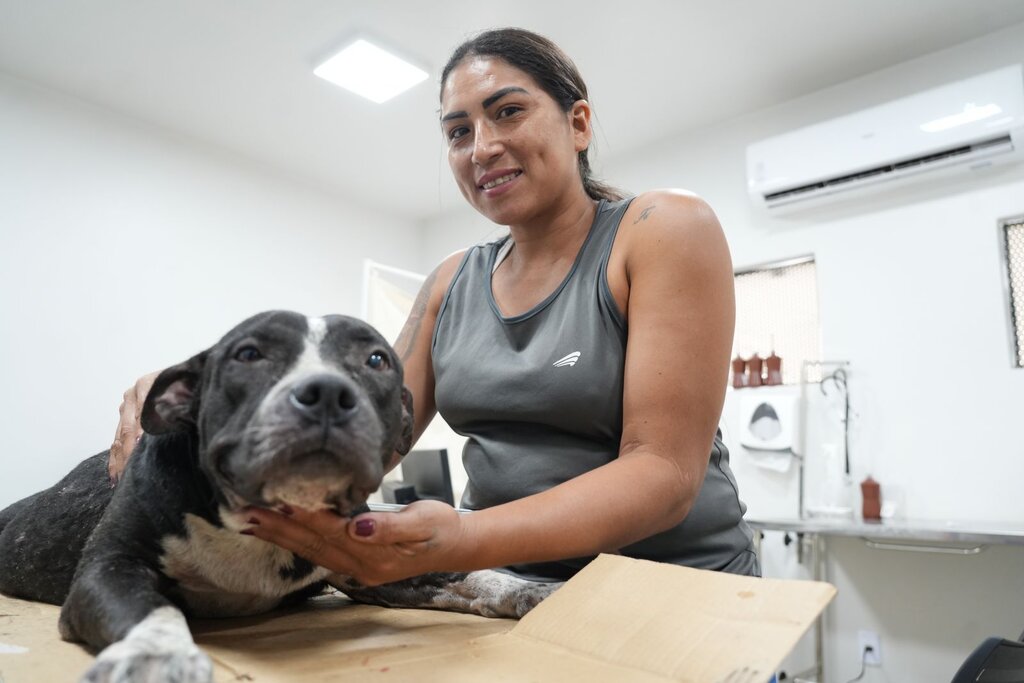 Estamos recebendo atendimento na clínica veterinária da Prefeitura, disse Vitória Roque - Gente de Opinião