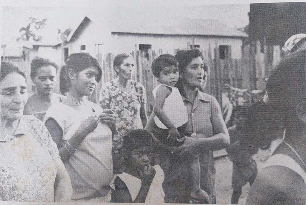 Famílias do Bairro Floresta (Zona Sul) em Porto Velho: total confiança na defesa de Agenor de Carvalho (Foto Montezuma Cruz) - Gente de Opinião