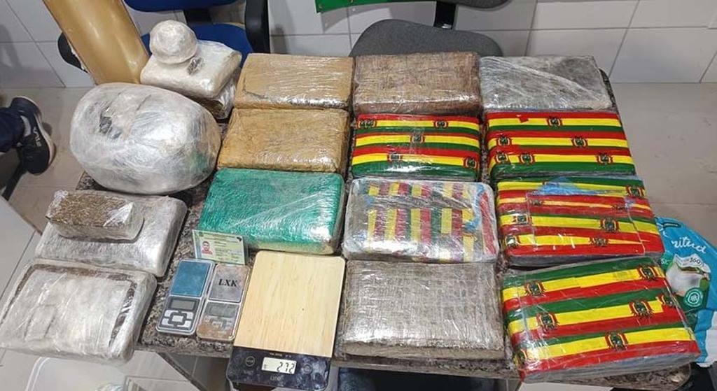 Polícia Militar apreende mais de 15 kg de drogas e desarticula ponto de tráfico em Cacoal - Gente de Opinião