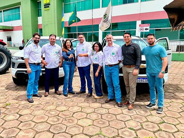 Cristiane Lopes fortalece a agricultura em RO com o Projeto Terra Fértil e entrega veículos para ampliar atendimento aos produtores rurais - Gente de Opinião