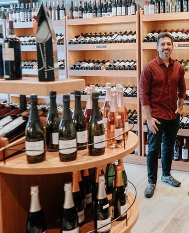 Felipe Adjafre assina a nova marca ‘Art Vino & Cucina’, ampliando a experiência gastronômica, diversificando rótulos e imprimindo boa música em Fortaleza - Gente de Opinião