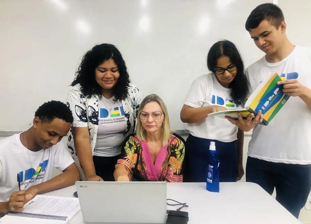 Ensino técnico atrai estudantes que buscam construir uma carreira de sucesso seguindo as tendências do mercado de trabalho - Gente de Opinião