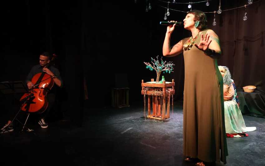 Espetáculo do Teatro Ruante encerra temporada em Porto Velho com participação ao vivo de Izabela Lima