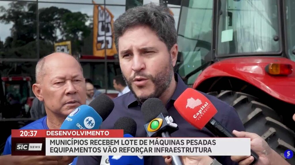 Municípios de Rondônia recebem lote de máquinas pesadas. Auxílio importante ao pequeno produtor - Gente de Opinião