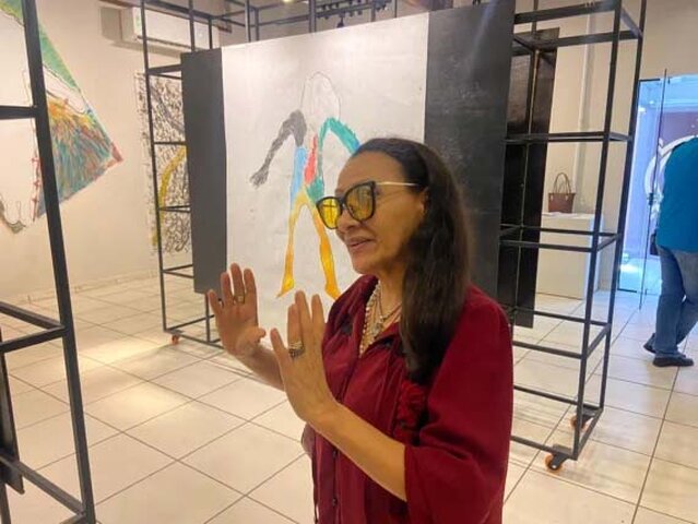 Cada participante desenha o contorno do próprio corpo em tamanho real, depois utiliza colagens e desenhos para expressar emoções, vivências e sensações - Gente de Opinião