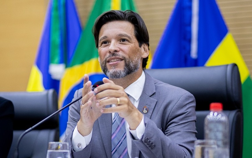 Projeto de Delegado Camargo que garante anistia a policiais penais e amplia proteção à liberdade de expressão na segurança pública é aprovado 