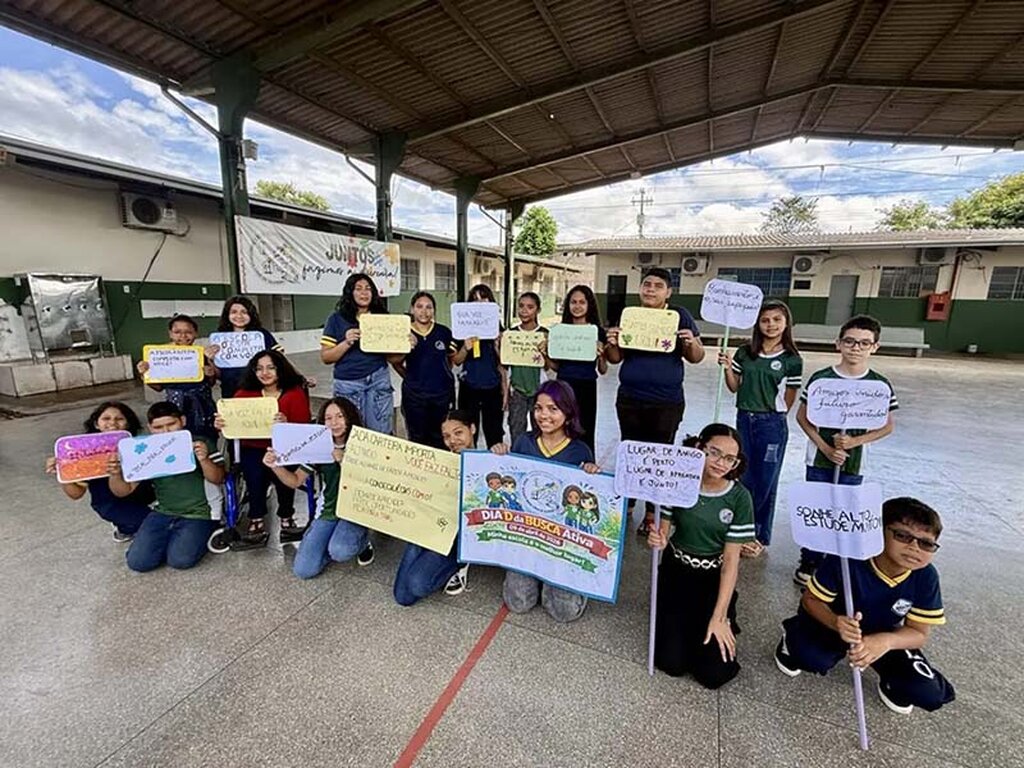 Durante o Dia “D”, foram intensificadas ações de identificação e acompanhamento de estudantes fora da escola ou em risco de evasão, com mobilizações nas unidades escolares e atividades de sensibilização junto às famílias - Gente de Opinião
