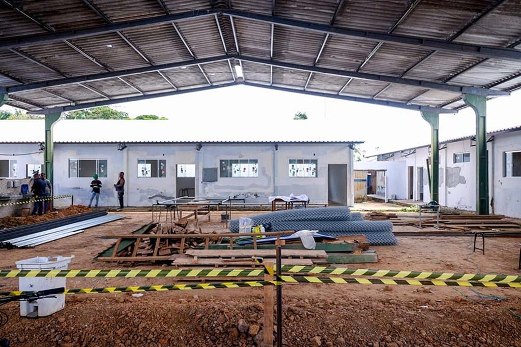 Ritmo acelerado: governador interino visita obras e destaca avanço em escola e espaço de lazer - Gente de Opinião