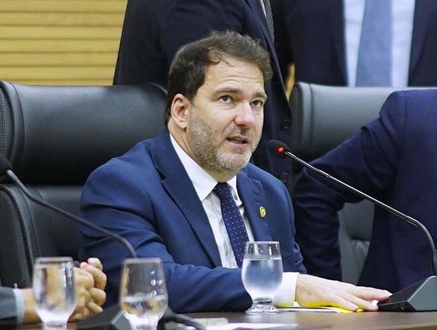 Parlamentar durante sessão legislativa da Alero (Foto: Rafael Oliveira I Secom ALE/RO) - Gente de Opinião