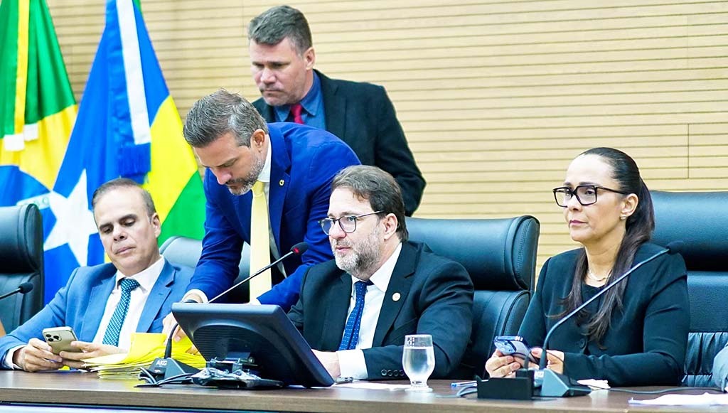 Proposta prevê identificação e atendimento prioritário para responsáveis por pessoas com deficiência, TEA e doenças raras (Foto: Rafael Oliveira I Secom ALE/RO) - Gente de Opinião