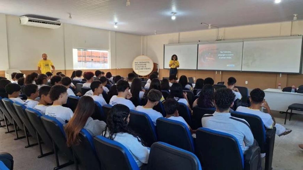 As ações educativas foram intensificadas durante o Maio Amarelo - Gente de Opinião