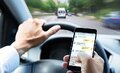 Uso do celular e distrações ao volante multiplicam acidentes e elevam custos para a saúde pública