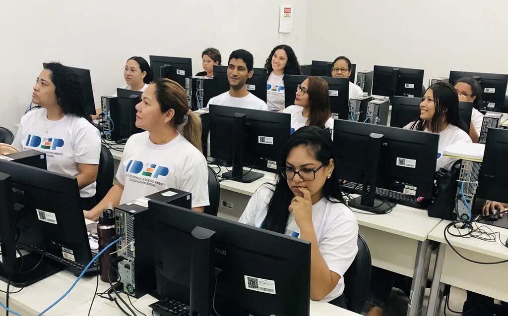 Avanço tecnológico motiva estudantes a se qualificarem em novas ocupações que impactam o mercado de trabalho - Gente de Opinião