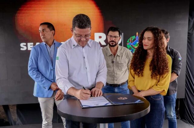 Assinatura da Ordem de Serviço para construção do novo Lar do Idoso, que terá capacidade para acolher até 80 idosos - Gente de Opinião