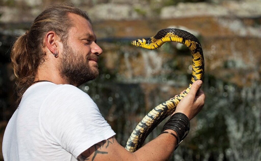 Biólogo ficou conhecido pela linguagem acessível e pela interação direta com animais silvestres (Sabrina Martins | Divulgação) - Gente de Opinião