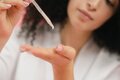 Como transformar o skincare em um ritual possível