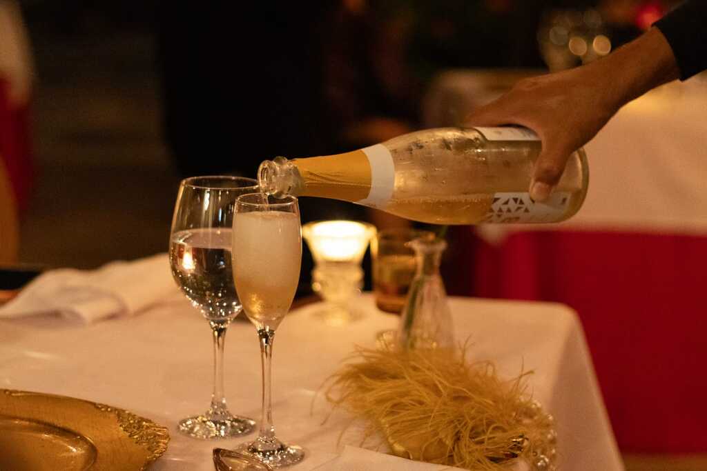 Vinhos premiados do Cerrado e gastronomia francesa se encontram em experiência exclusiva para o Dia dos Namorados em Brasília - Gente de Opinião