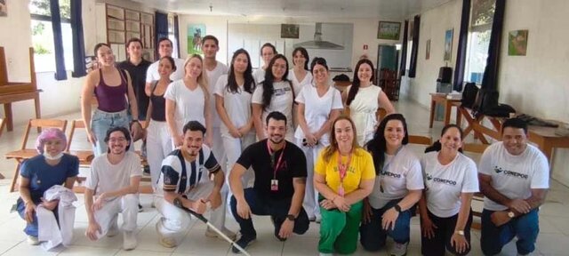 A atividade proporciona experiência prática aos futuros profissionais, ao mesmo tempo em que leva serviços essenciais de saúde bucal as pessoas em situação de vulnerabilidade social - Gente de Opinião