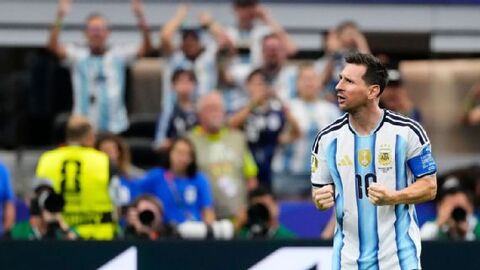 Messi, sempre Messi, coloca a Argentina no mata-mata 