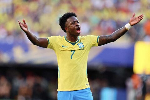 Vini jr: nem o melhor do mundo joga sozinho