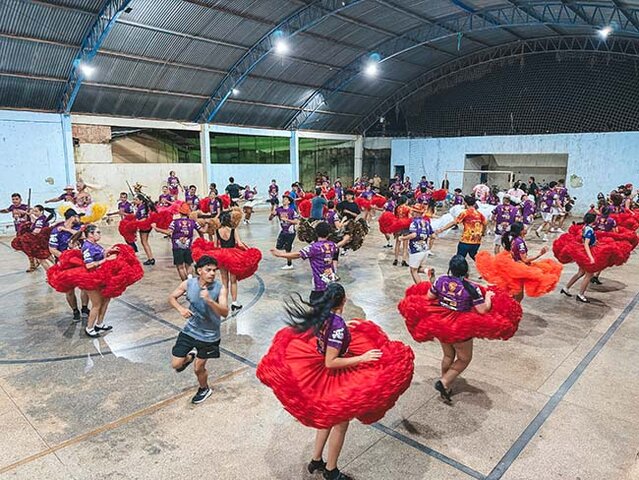 Três gerações na mesma quadrilha: a história de uma família que cresceu dançando na Mocidade Junina - Gente de Opinião