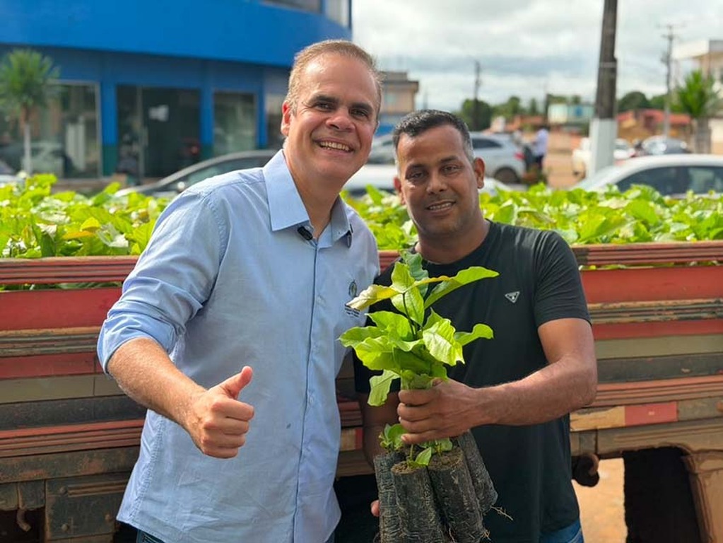 As mudas foram adquiridas por meio de emenda do parlamentar (Foto: Assessoria parlamentar) - Gente de Opinião