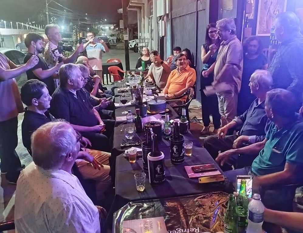 Aniversário de uma década do Buraco do Candiru com pré-lançamento de obra de Silvio Persivo - Gente de Opinião