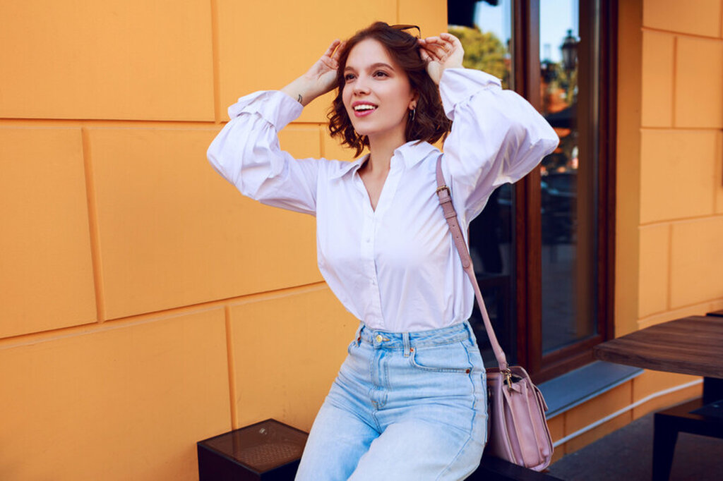 Como montar um guarda-roupa versátil com peças jeans - Gente de Opinião